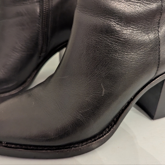 Frye Pia Chelsea Short Black Leather Boot Size 6.5 Block Heel Zip Up - Picture 2 of 8